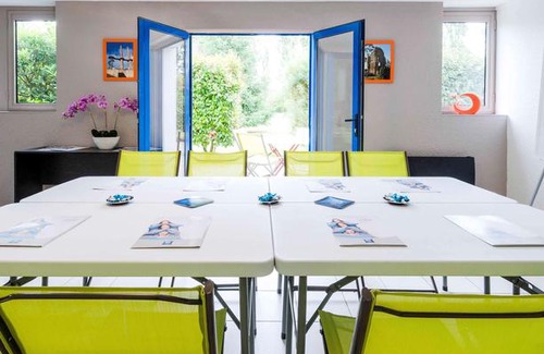 Chatellerault Hotel | ibis budget Chatellerault Nord