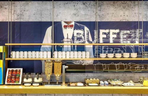 Clermont-Ferrand Hotel | Ibis Budget Clermont Ferrand - Le Brezet - Aeroport