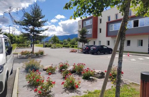Saint-Genis-Pouilly Hotel | ibis budget Geneve Saint Genis Pouilly