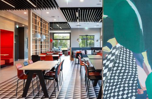 Altglienicke Hotel | ibis budget Hotel Berlin Airport