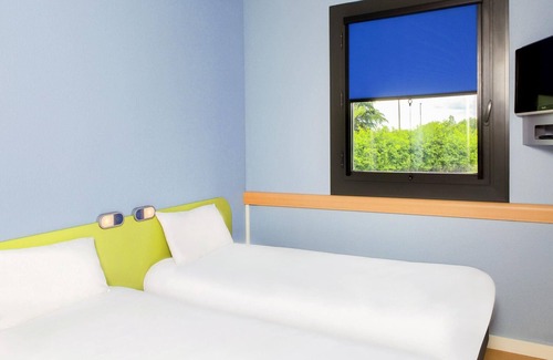 Montceau-les-Mines Hotel | ibis budget Montceau-les-Mines