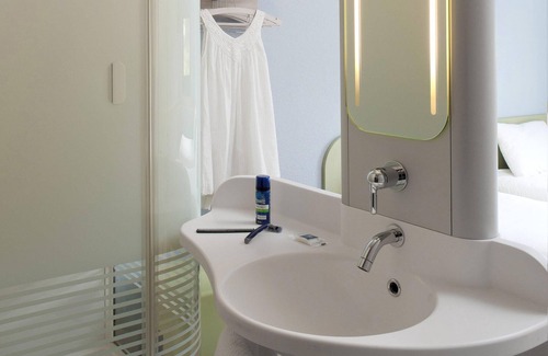 Montceau-les-Mines Hotel | ibis budget Montceau-les-Mines