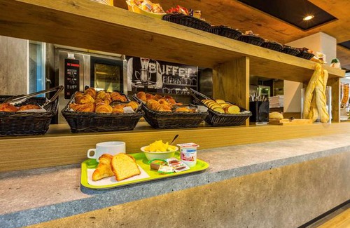 Le Kremlin-Bicetre Hotel | ibis budget Paris Porte d'Italie Ouest
