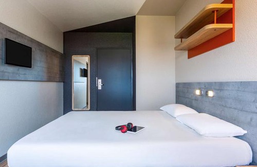 Le Kremlin-Bicetre Hotel | ibis budget Paris Porte d'Italie Ouest