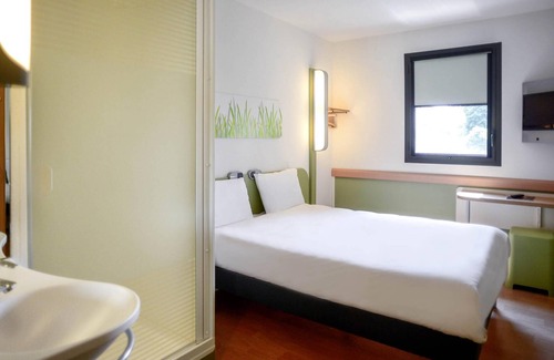 Poitiers Hotel | ibis budget Poitiers Centre Gare