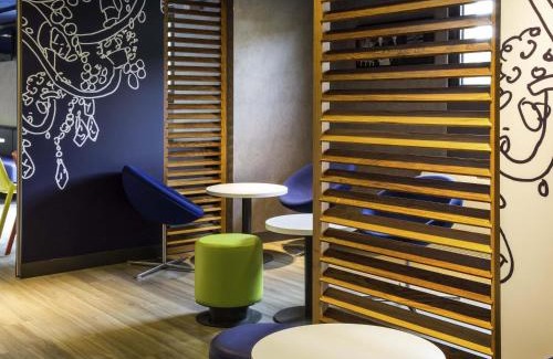 Saint-Cyr-l'Ecole Hotel | ibis budget Versailles Chateau Saint cyr l'Ecole