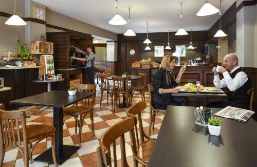 Charleroi Hotel | ibis Charleroi Centre Gare