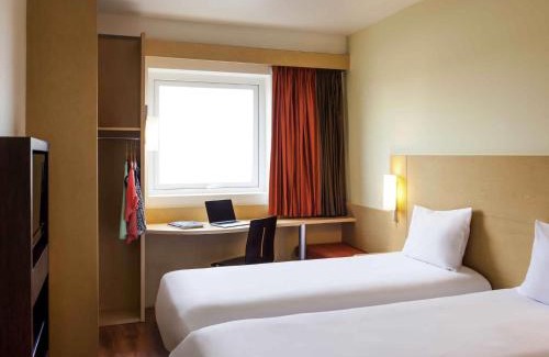 Juarez Municipality Hotel | Ibis Juarez Consulado