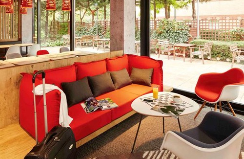 West Thurrock Hotel | ibis London Thurrock M25