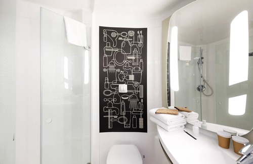 Saint Clair Hotel | ibis Lyon Caluire Cité Internationale
