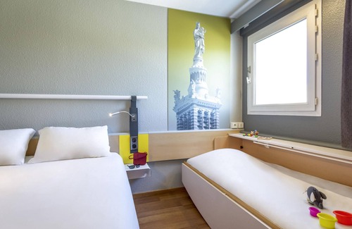 5th Arrondissement Hotel | ibis Marseille Timone