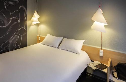 Les Tourrettes Hotel | ibis Montélimar Nord