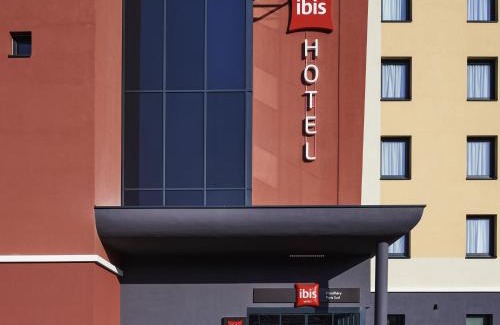 Montlhery Hotel | Ibis Montlhery Paris Sud