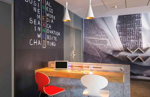 Madeleine-Champ de Mars Hotel | ibis Nantes Centre Gare Sud
