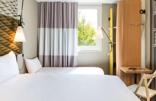 Saint-Vincent-de-Paul Hotel | ibis Paris Gare du Nord Château Landon 10ème