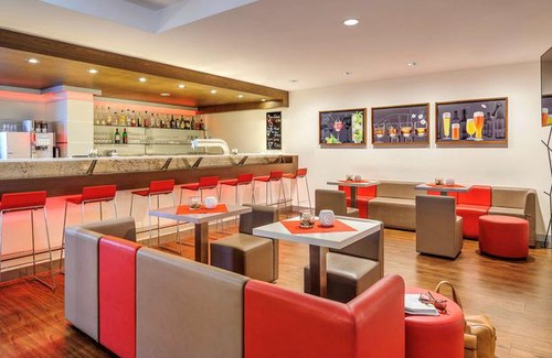 Leinfelden-Echterdingen Hotel | Ibis Stuttgart Airport Messe