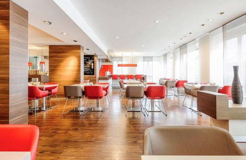 Leinfelden-Echterdingen Hotel | Ibis Stuttgart Airport Messe