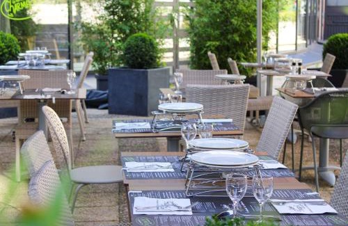 Center Hotel | ibis Styles Evry Courcouronnes Hotel and Events