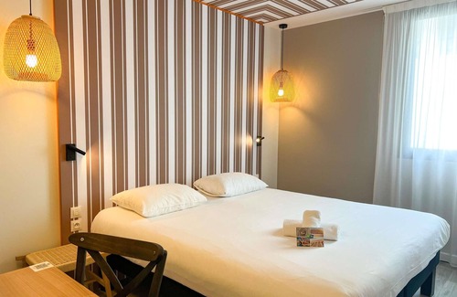 Quartier Administrations Hotel | ibis Styles Nimes Gare Centre