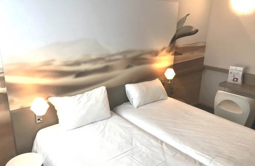 Old Town Hotel | ibis Styles Toulon Centre Port
