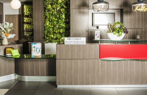 Pont des Demoiselles-Montaudran-La Terrasse Hotel | Ibis Styles Toulouse Cite Espace