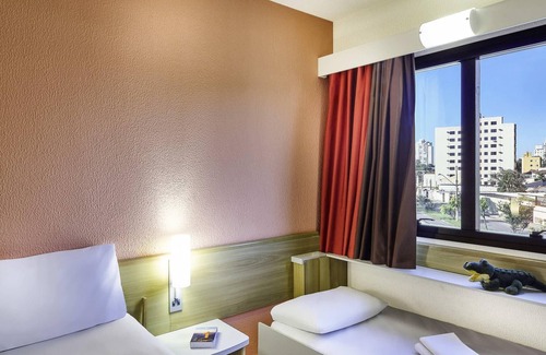Taubate Hotel | ibis Taubate