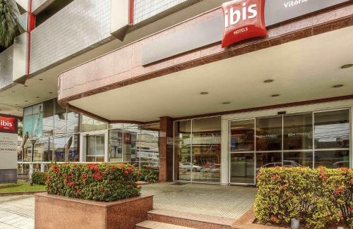 Triangulo das Bermudas Hotel | ibis Vitoria Praia do Canto