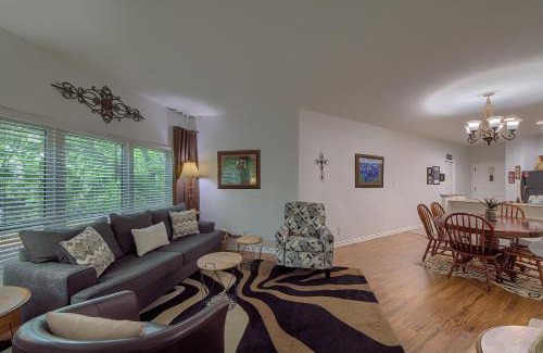 New Braunfels Apartment | IC 102 Comal Float Inn