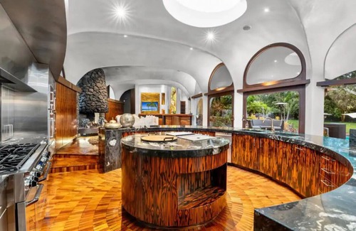 La Jolla House | Iconic La Jolla 10M Estate - Upscale Events