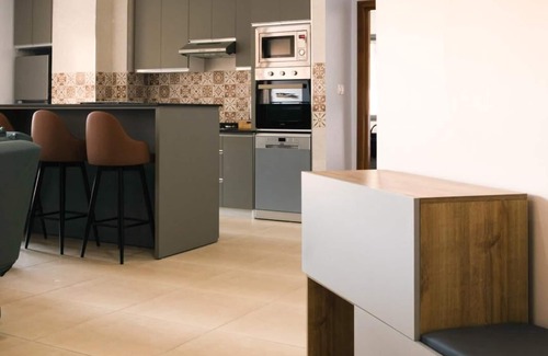 Hydra Apartment | [Icosium] Superb new large T2 10' Algiers center