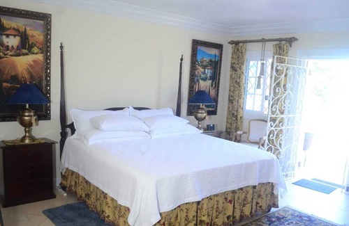 Ocho Rios House | Ide A Wile