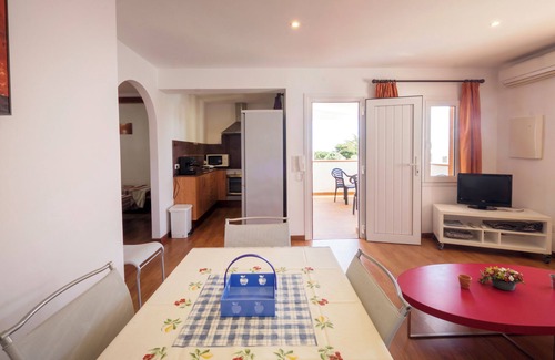 Cala'n Bosch Apartment | Ideal apartment close to the Artrutx lighthouse and its beaches.