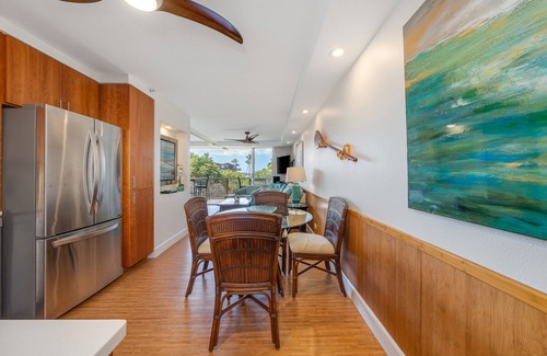Kihei Condo | Ideal island condo with ocean views, beach & pool access & balcony