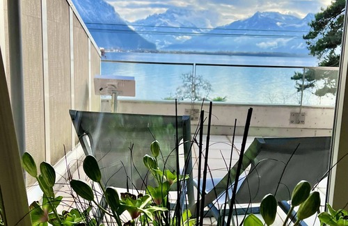 Montreux Apartment | Ideal Lakeside Retreat: 2-bedroom Spa ap. With Lake View, Centre, Sleeps 1-4