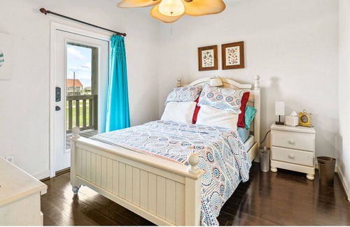 San Luis Beach House | Ideal location for a relaxing beach holiday along the Texas Gulf Coast.