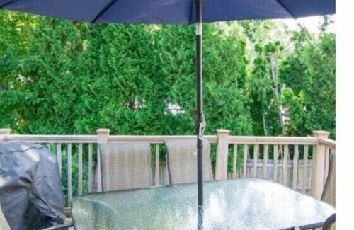 Saunderstown House | Ideal Location for Exploring RI! Short drive to beaches, Newport & More!