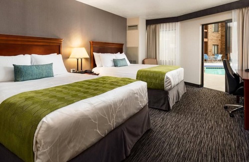 Kimball Junction Hotel | Ideal Mix of Comfort and Value! Indoor Pool, Breakfast, Pets Allowed, Shuttle!