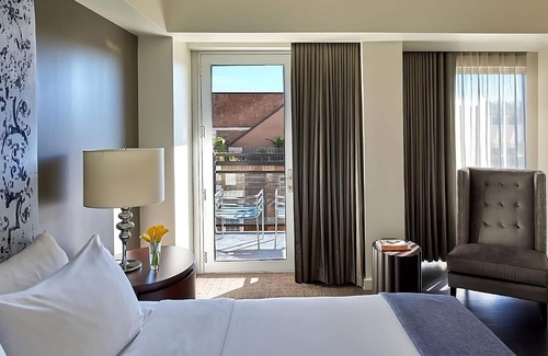 West Plaza Hotel | Ideal Mix of Value, Comfort and Convenience! Pet-friendly Property, Onsite Pool