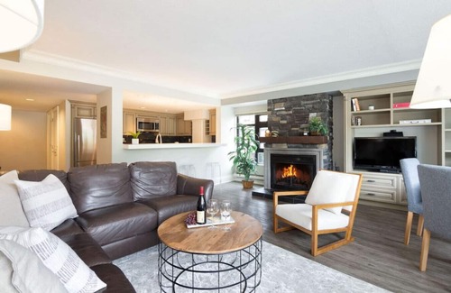 Whistler Village Condo | Ideal mountain Base 2BR/2BA. Views, AC, fireplace!