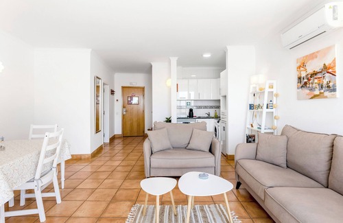 Porto de Mos Apartment | Ideally located for a perfect beach holiday