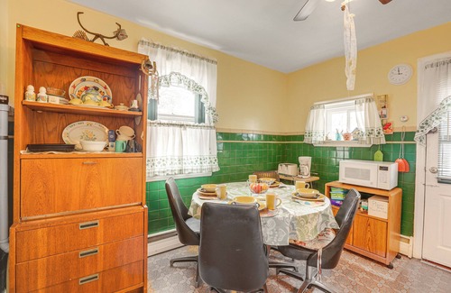 Villas House | Ideally Located Villas Home: 2 Mi to Beaches!