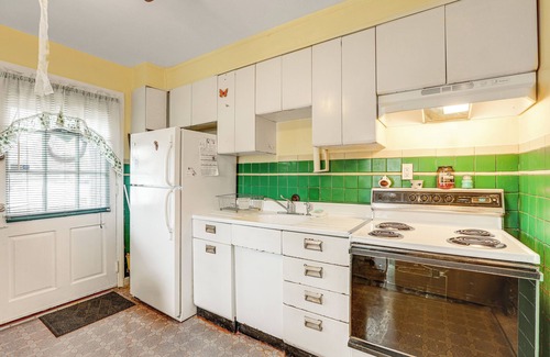 Villas House | Ideally Located Villas Home: 2 Mi to Beaches!