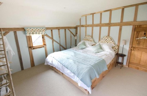 Cranbrook House | Iden Green Farm Stables
