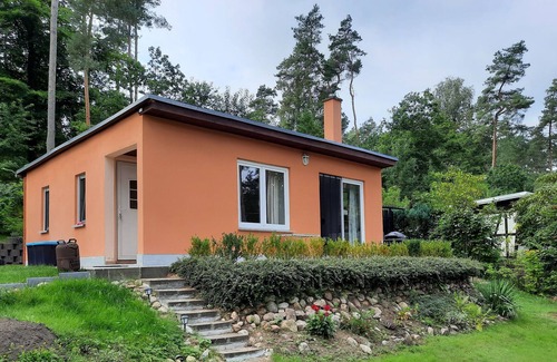 Wittstock/Dosse House | Idyll at the Baalsee bungalow, sleeping barrel and rowing boat