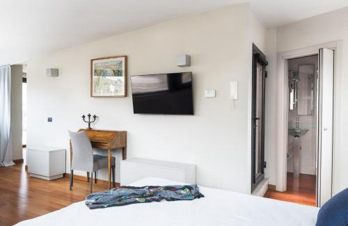 Rione V Ponte Apartment | Idyllia - Penthouse in Navona Area
