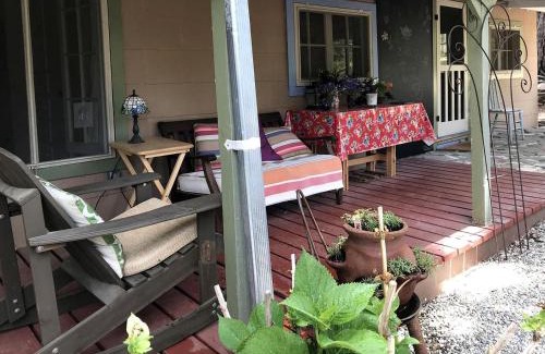 Pinehurst House | Idyllic Cabin for Rent near Two National Forests in Pinehurst, California
