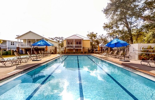 Steinhatchee House | Idyllic Cottage with Access to Pool, Hot Tub, Fitness Center & Floating Docks