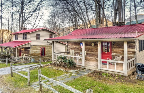 Maggie Valley Cabin | Idyllic getaway with ponds, fireplace, AC, WiFi - snowbird, biker & pet-friendly