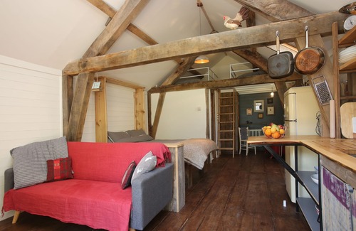 Wareham Cabin | Idyllic Log Cabin with Log-fired Hot Tub nestled in a Forest Clearing