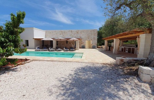 Pascarosa Villa | Idyllic newly built villa with trulli and private pool in an secluded location